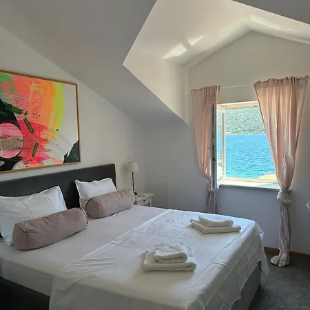Tatil Evi House With A Private Slano