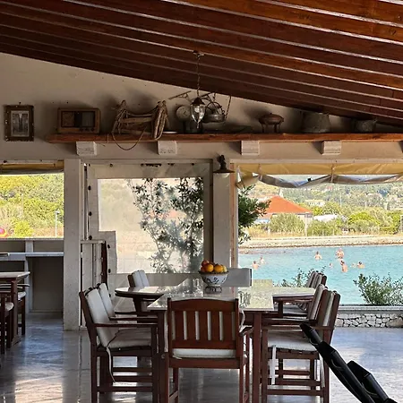 House With A Private * Slano