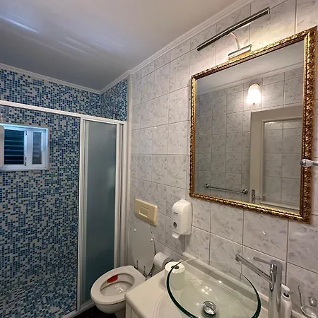 House With A Private Slano